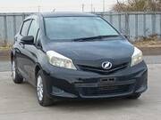 2011 TOYOTA VITZ F