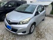2011 TOYOTA VITZ F