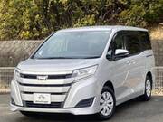 2020 TOYOTA NOAH X