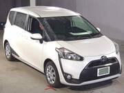 2016 TOYOTA SIENTA X