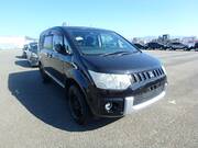 2011 MITSUBISHI DELICA D5