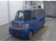 2016 HONDA N-BOX CUSTOM