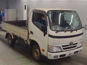 2010 TOYOTA DYNA