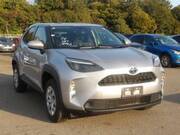 2022 TOYOTA YARIS CROSS