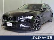 2023 VOLVO V60