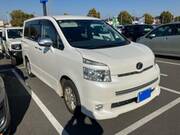 2009 TOYOTA VOXY