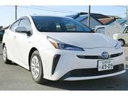 2019 TOYOTA PRIUS