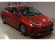 2019 TOYOTA PRIUS