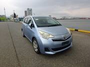 2011 TOYOTA RACTIS G