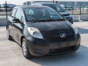 2010 TOYOTA VITZ F