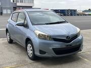 2013 TOYOTA VITZ F