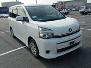 2013 TOYOTA VOXY X