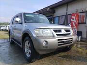 2005 MITSUBISHI PAJERO