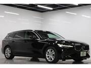 2019 VOLVO V60
