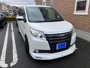 2014 TOYOTA NOAH