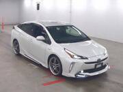 2019 TOYOTA PRIUS