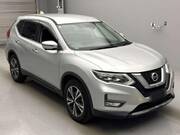2017 NISSAN X-TRAIL