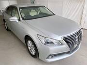 2013 TOYOTA CROWN HYBRID