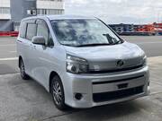 2012 TOYOTA VOXY X