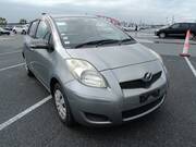 2008 TOYOTA VITZ F