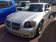 2010 DODGE DODGE MAGNUM (Left Hand Drive)