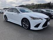 2019 LEXUS ES
