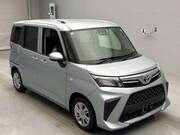 2022 TOYOTA ROOMY