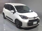 2022 TOYOTA SIENTA
