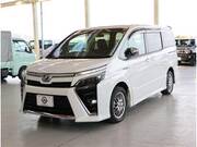 2020 TOYOTA VOXY