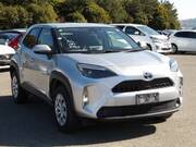 2022 TOYOTA YARIS CROSS