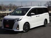 2017 TOYOTA NOAH