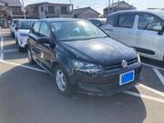 2012 VOLKSWAGEN POLO