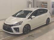 2016 TOYOTA PRIUS ALPHA