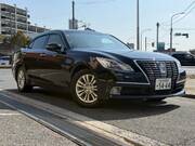 2015 TOYOTA CROWN ROYAL SALOON