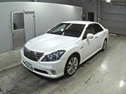 2012 TOYOTA CROWN