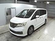 2013 NISSAN SERENA