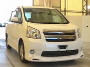 2009 TOYOTA NOAH SI