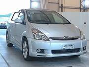 2004 TOYOTA WISH Z