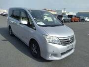 2013 NISSAN SERENA