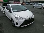 2017 TOYOTA VITZ F