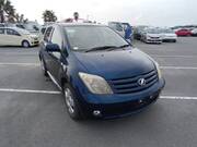 2005 TOYOTA IST