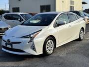 2017 TOYOTA PRIUS