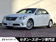 2011 TOYOTA CROWN ROYAL SALOON
