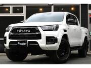 2023 TOYOTA HILUX