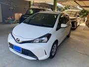 2015 TOYOTA VITZ F