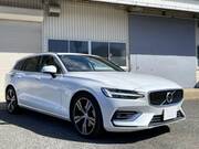 2020 VOLVO V60