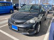 2015 TOYOTA VITZ F