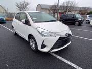 2020 TOYOTA VITZ F