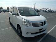 2011 TOYOTA NOAH X SPECIAL EDITION