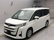2022 TOYOTA NOAH X